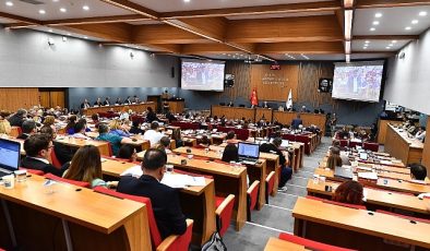 İzmir Büyükşehir Belediyesi ana hizmet binası için plan değişikliği