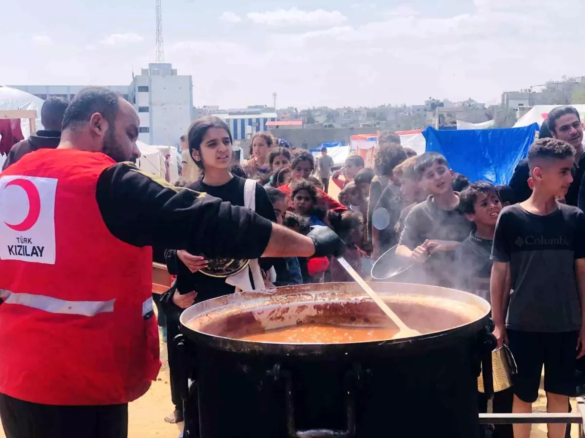 Gazze’deki İnsani Kriz Derinleşiyor