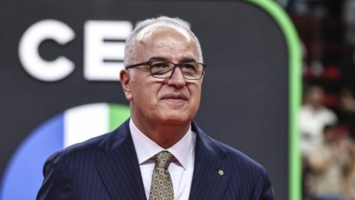 Türkiye Voleybol Federasyonu’nda Mehmet Akif Üstündağ 3. kez başkan seçildi