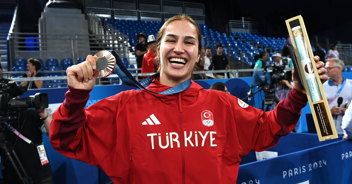 Buse Tosun Çavuşoğlu, dünyada yılın kadın güreşçisi seçildi